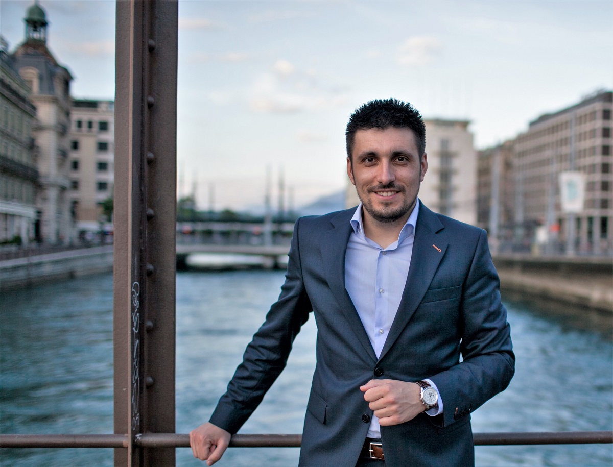 [Meet the trainers] Iulian Olariu: "Nevoia de leadership de calitate ...